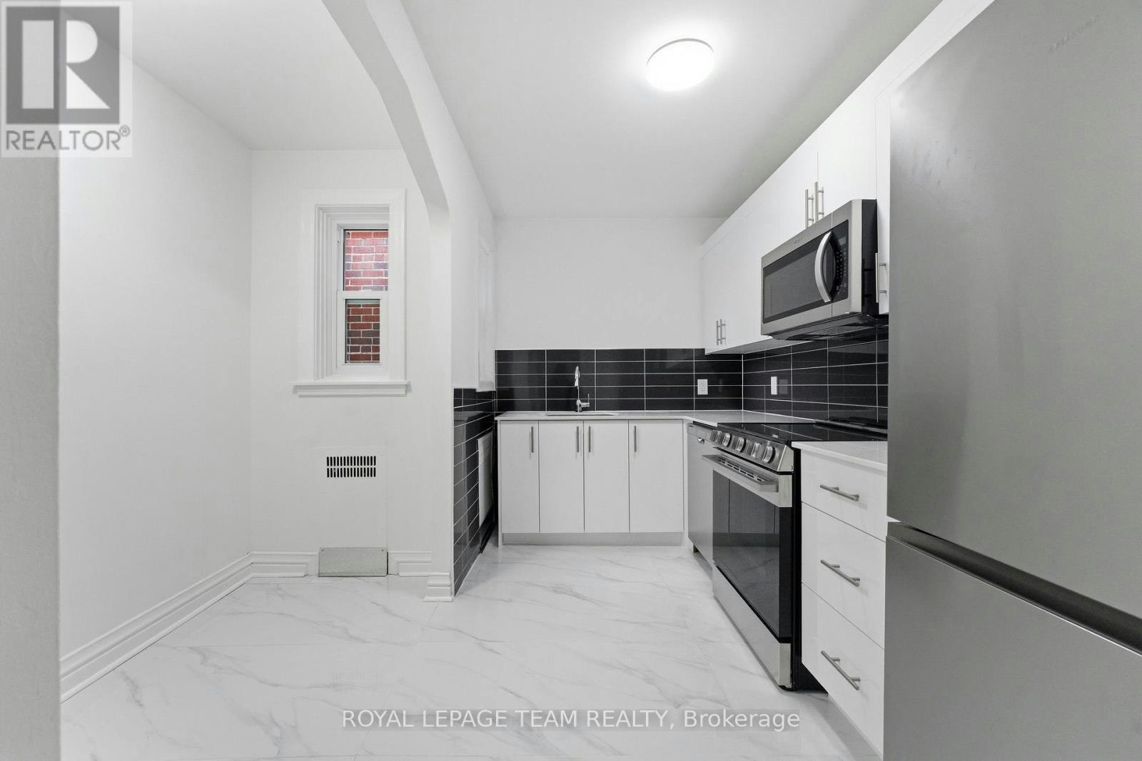 30-235 Cooper Street, Ottawa, ON, K2P 1L7 - 7
