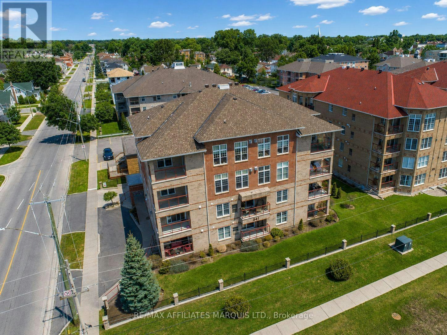 402-341 Water Street W, Cornwall, ON, K6J 1A5