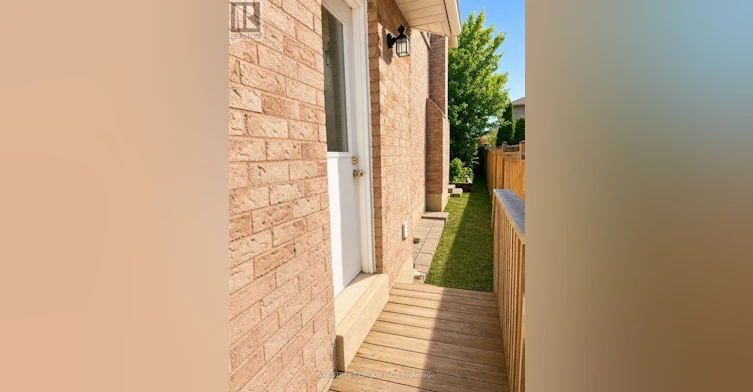 BSMT-21 Larratt Lane, Richmond Hill, ON, L4C 9J1 - 2