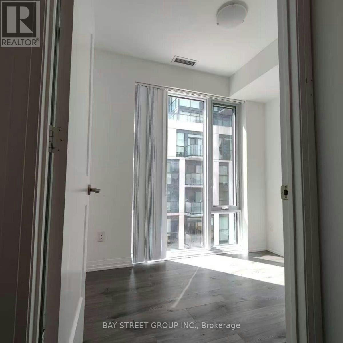1612-8 Widmer Street, Toronto, ON, M5V 0W6 - 17