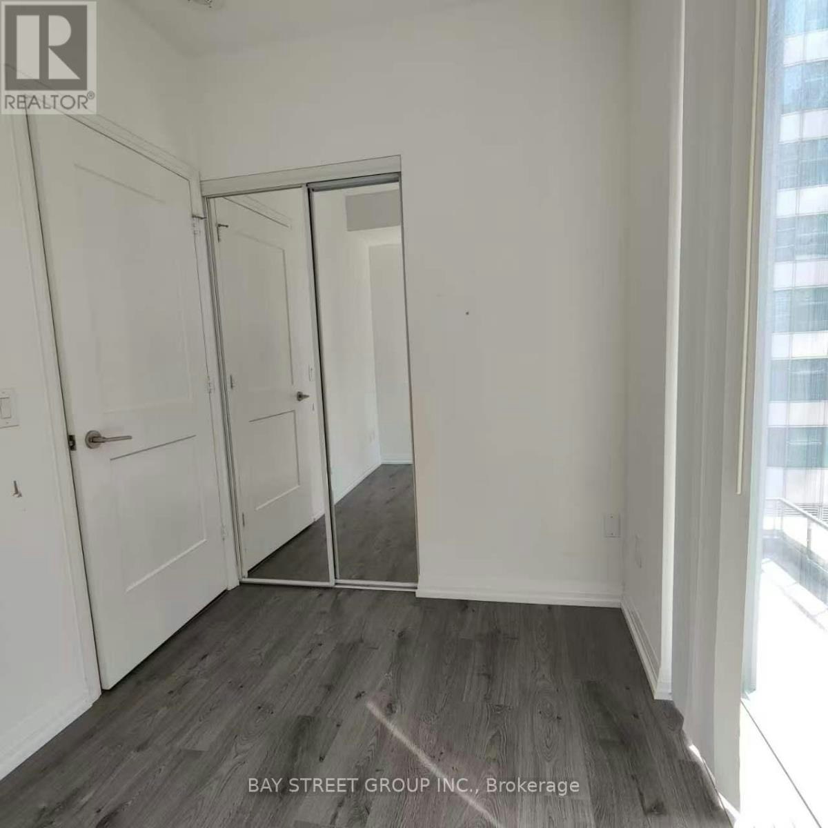 1612-8 Widmer Street, Toronto, ON, M5V 0W6 - 11
