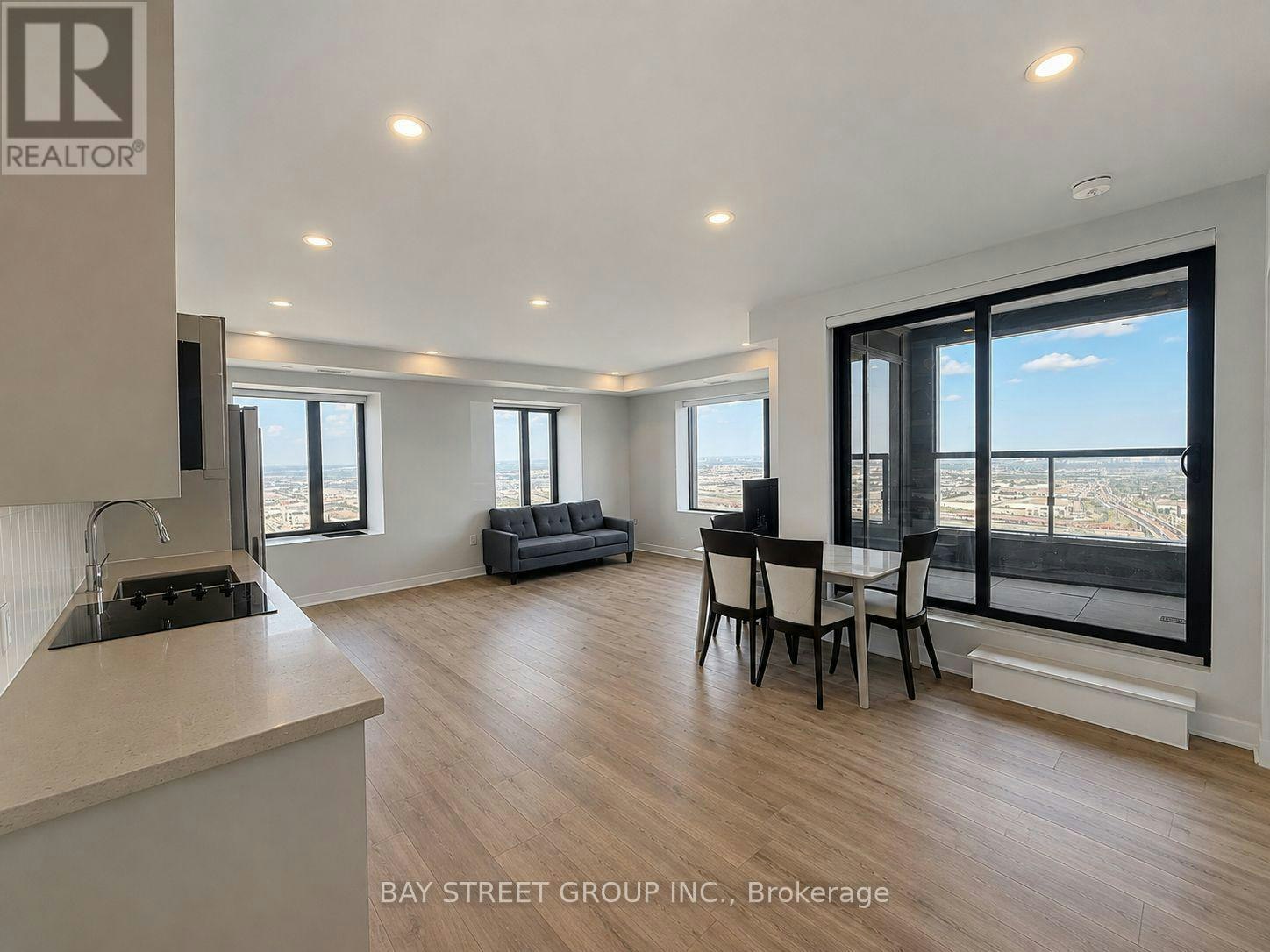 4607-2920 7 Highway, Vaughan, ON, L4K 0P4 - 2