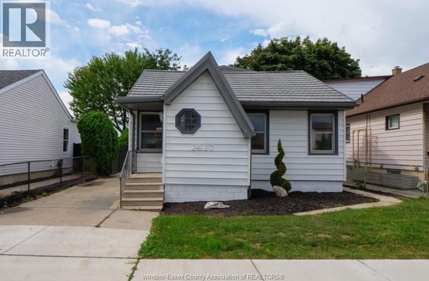 2427 Mercer, Windsor, ON, N8X 3R6