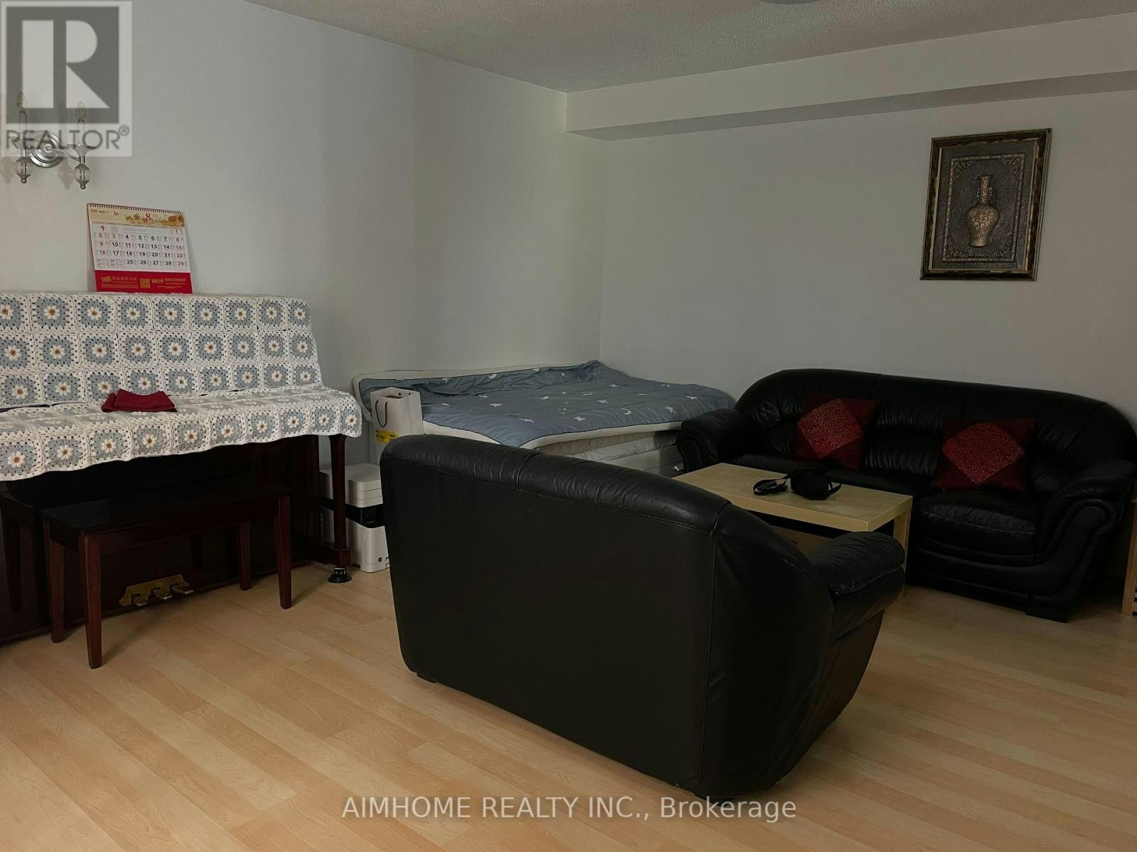 6928 Glory Court, Mississauga, ON, L5N 7E1 - 4