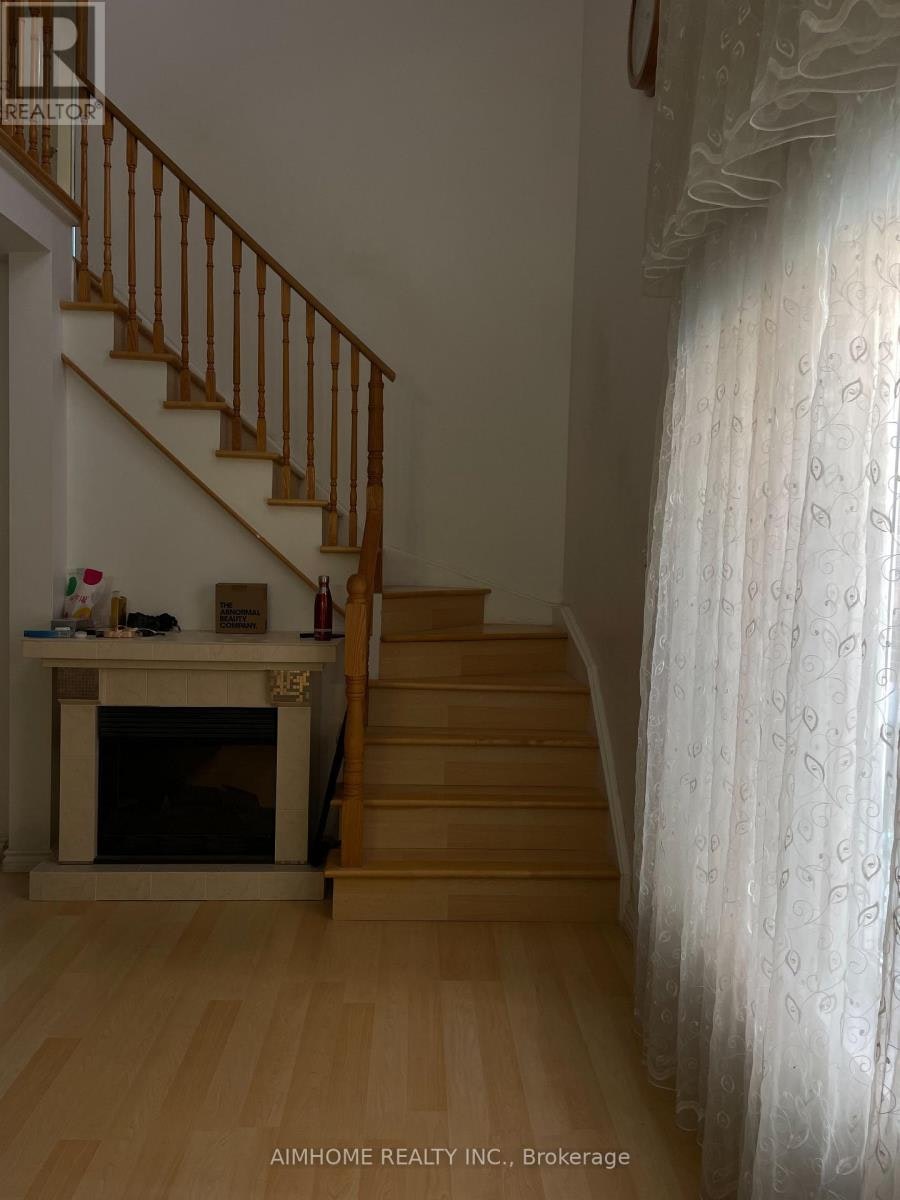 6928 Glory Court, Mississauga, ON, L5N 7E1 - 3