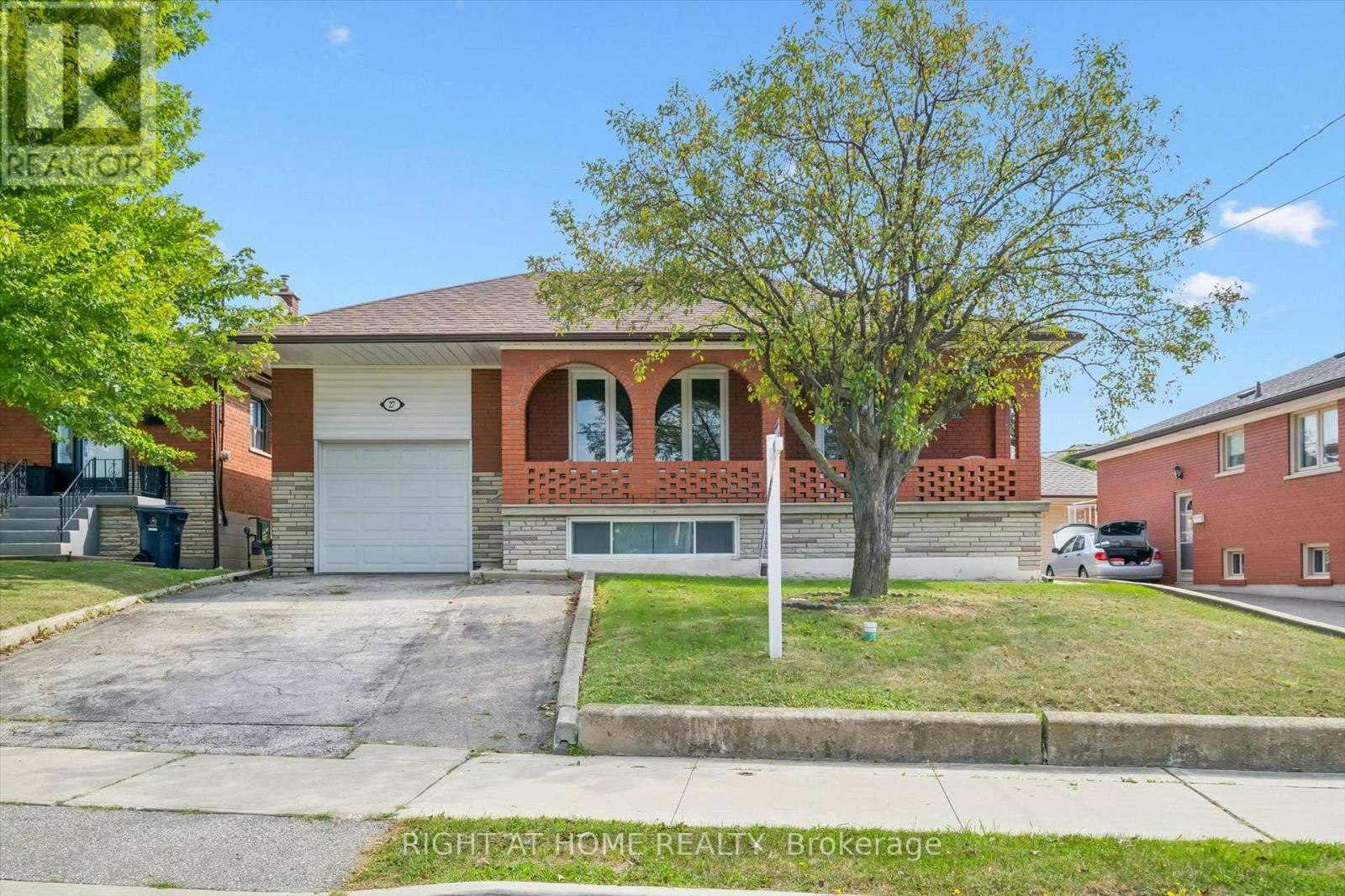 27 Jocada Road, Toronto, ON, M6L 2J4