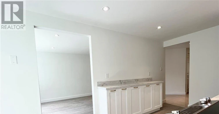 412 Exmoor Street, Waterloo, ON, N2K 3T1 - 3