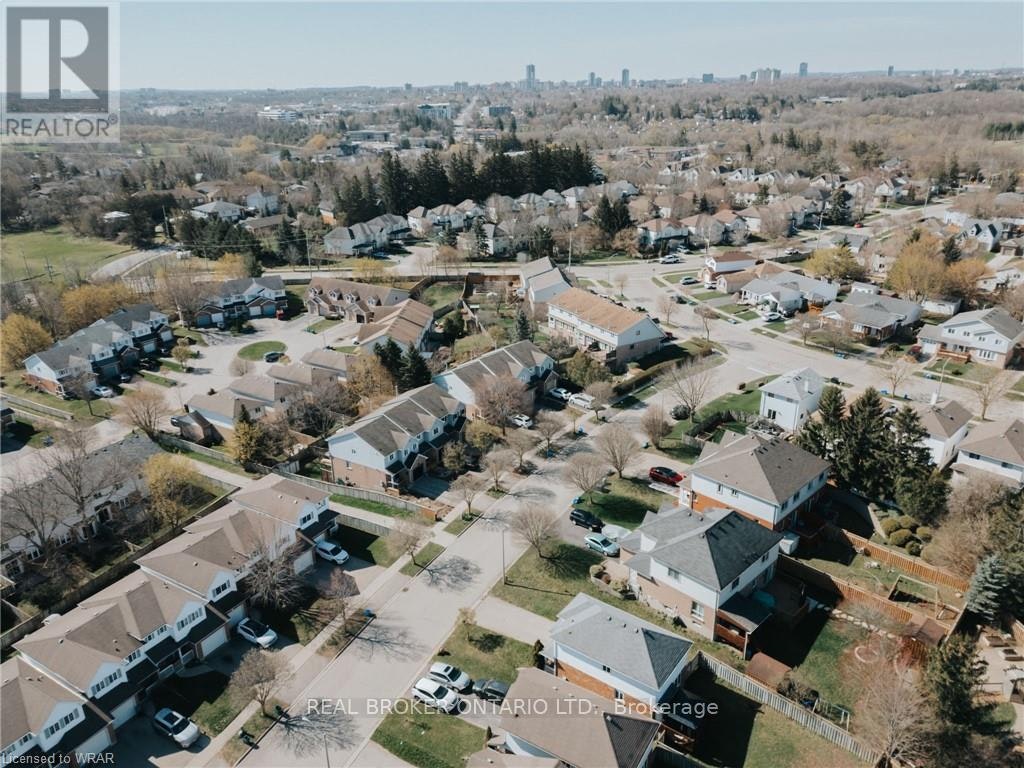 412 Exmoor Street, Waterloo, ON, N2K 3T1 - 16