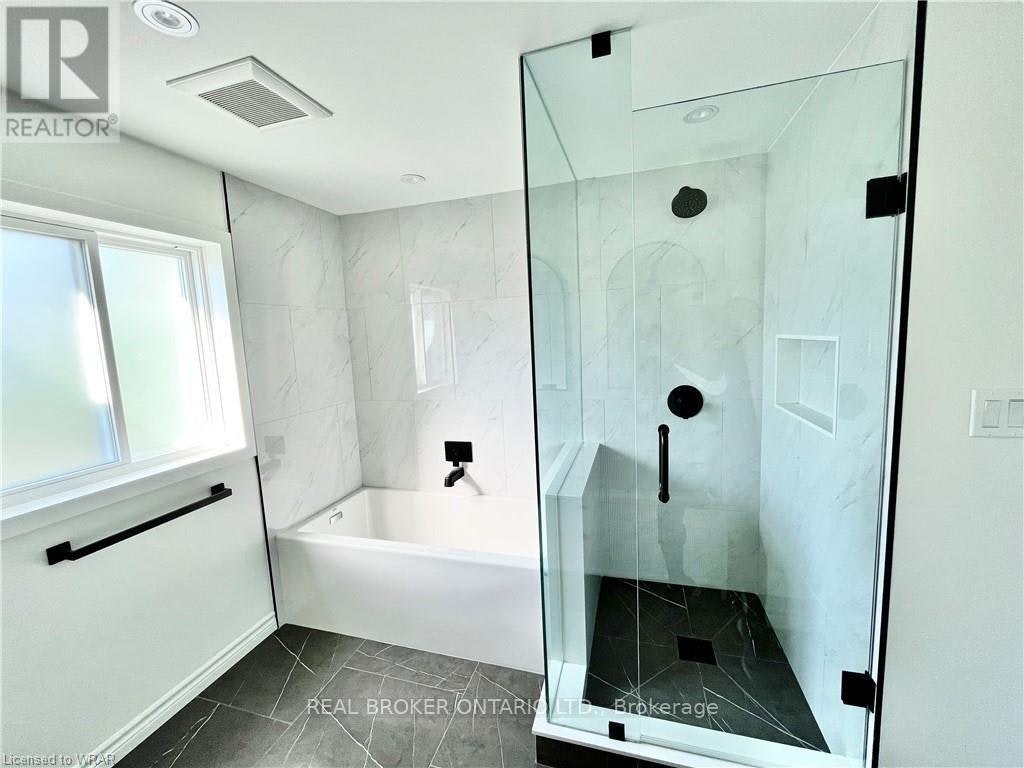 412 Exmoor Street, Waterloo, ON, N2K 3T1 - 11