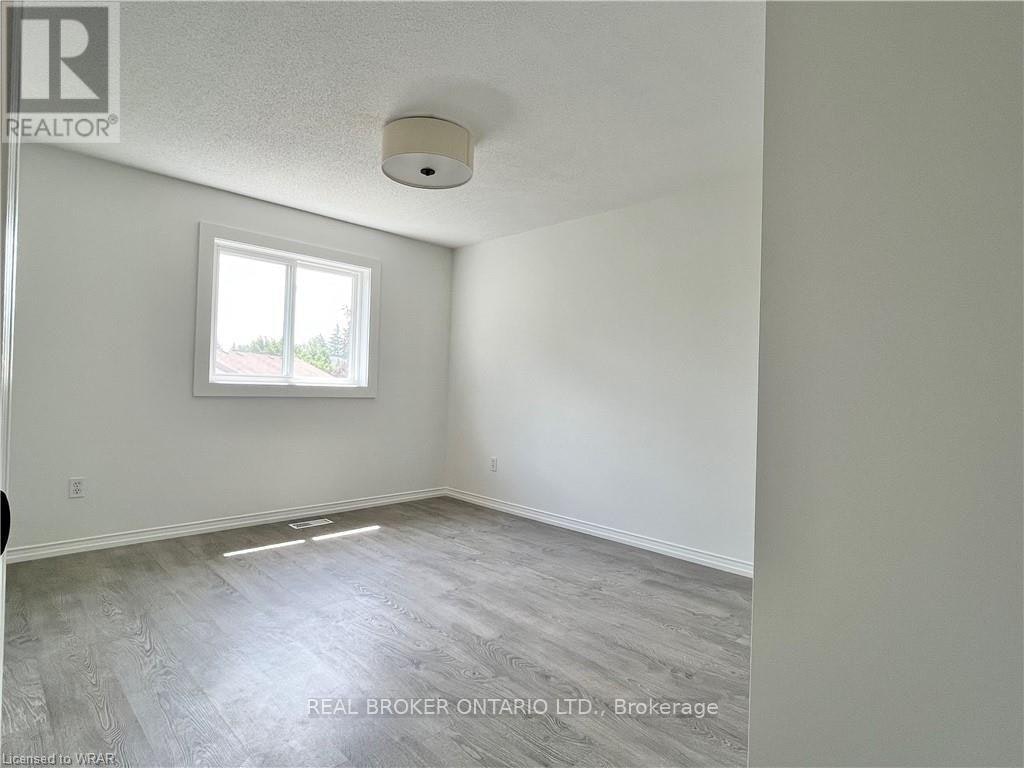 412 Exmoor Street, Waterloo, ON, N2K 3T1 - 7