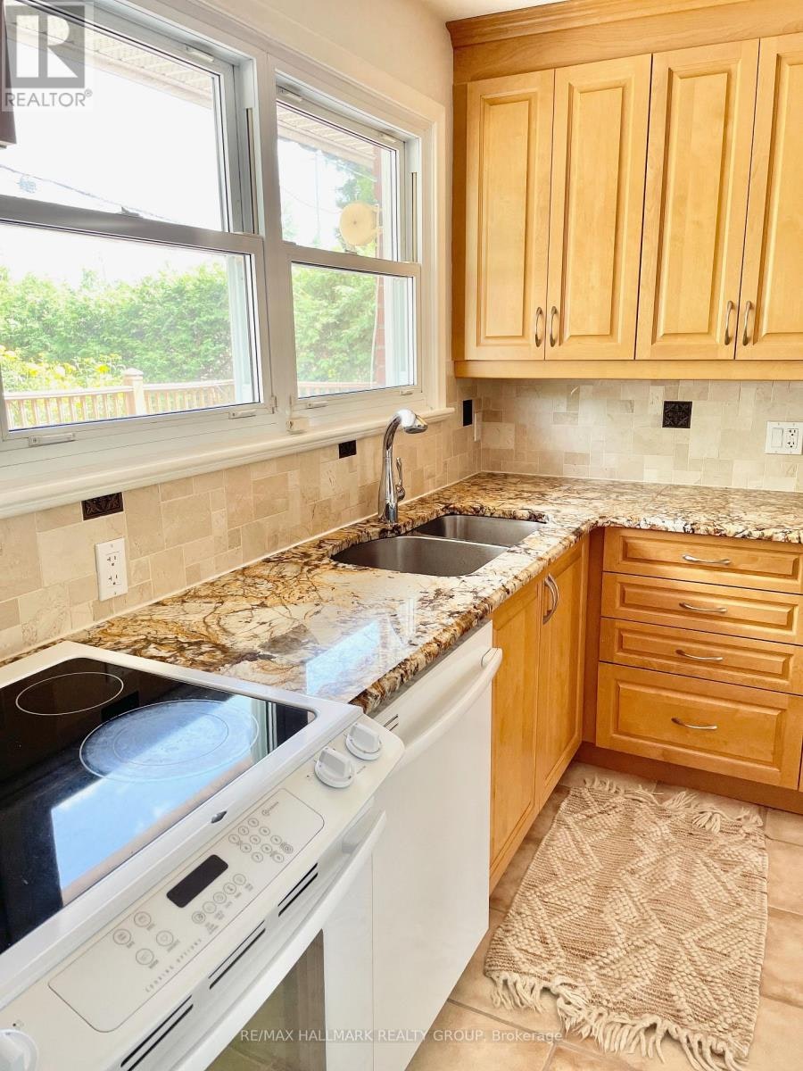 1-1237 Field Street, Ottawa, ON, K2C 2P9 - 2