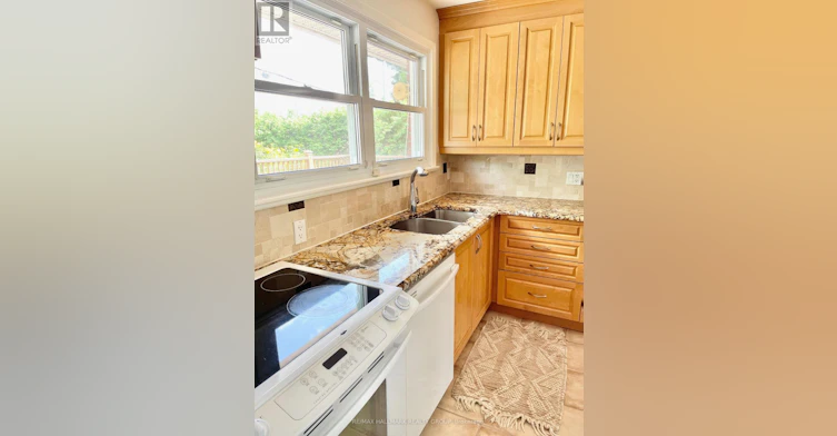 1-1237 Field Street, Ottawa, ON, K2C 2P9 - 2