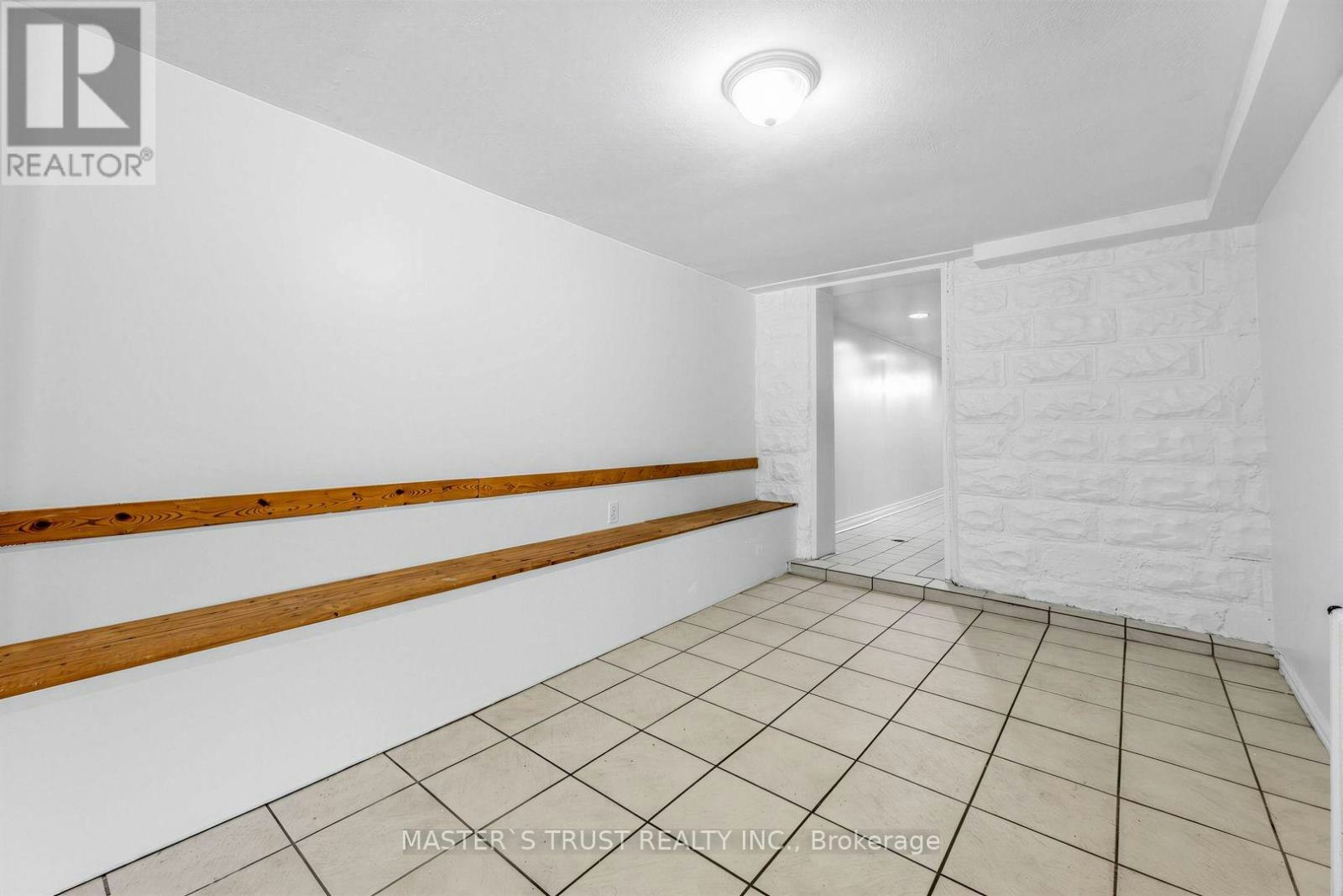 BSMT-140 Davisville Avenue, Toronto, ON, M4S 1E8 - 10