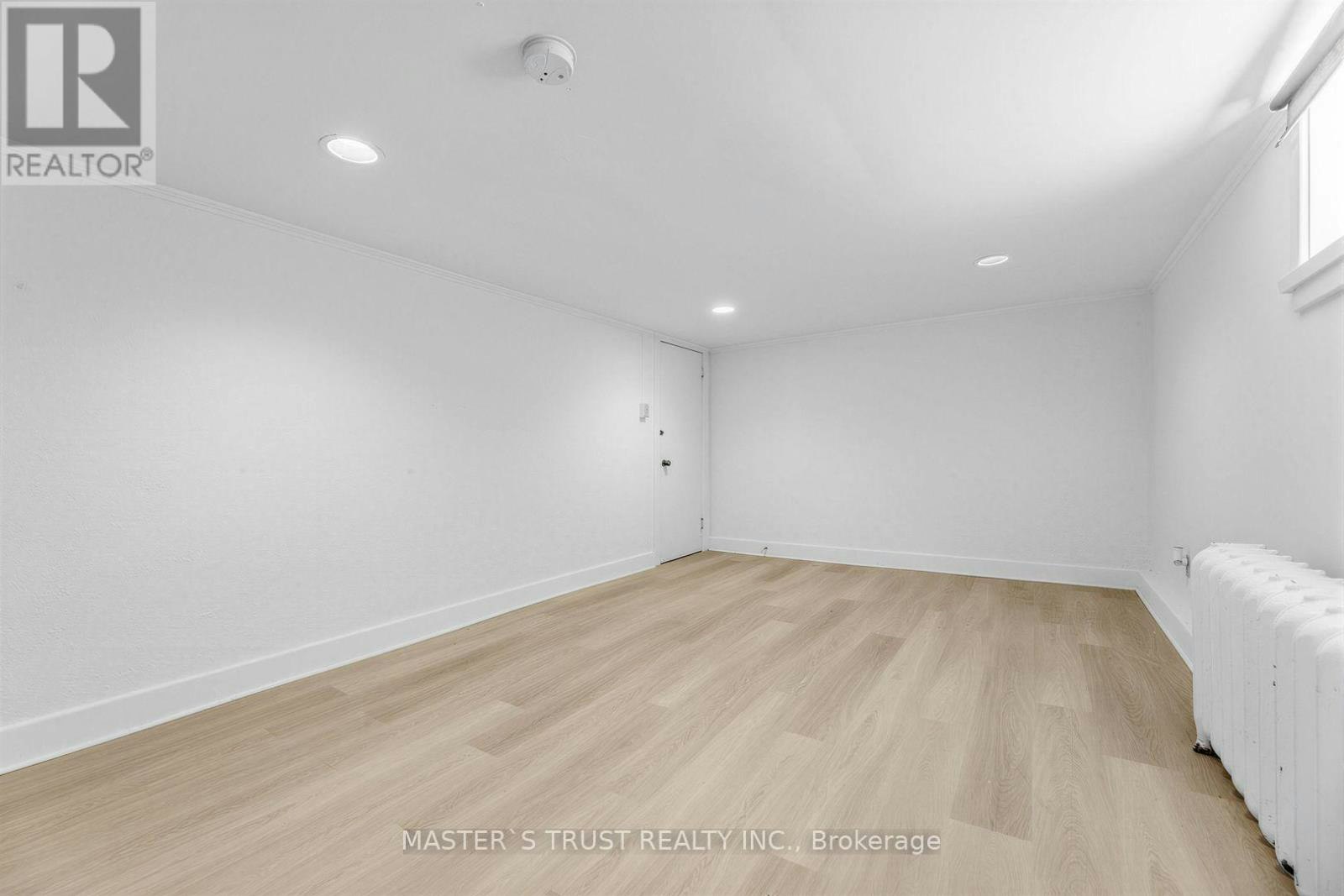 BSMT-140 Davisville Avenue, Toronto, ON, M4S 1E8 - 17