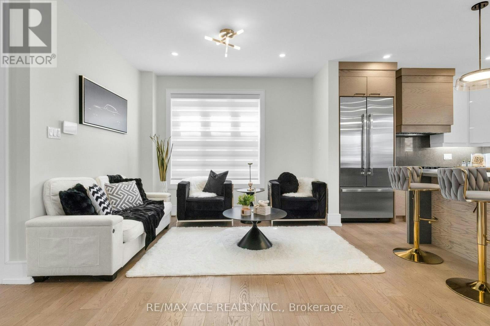 46 Sunnypoint Crescent, Toronto, ON, M1M 1B9 - 9