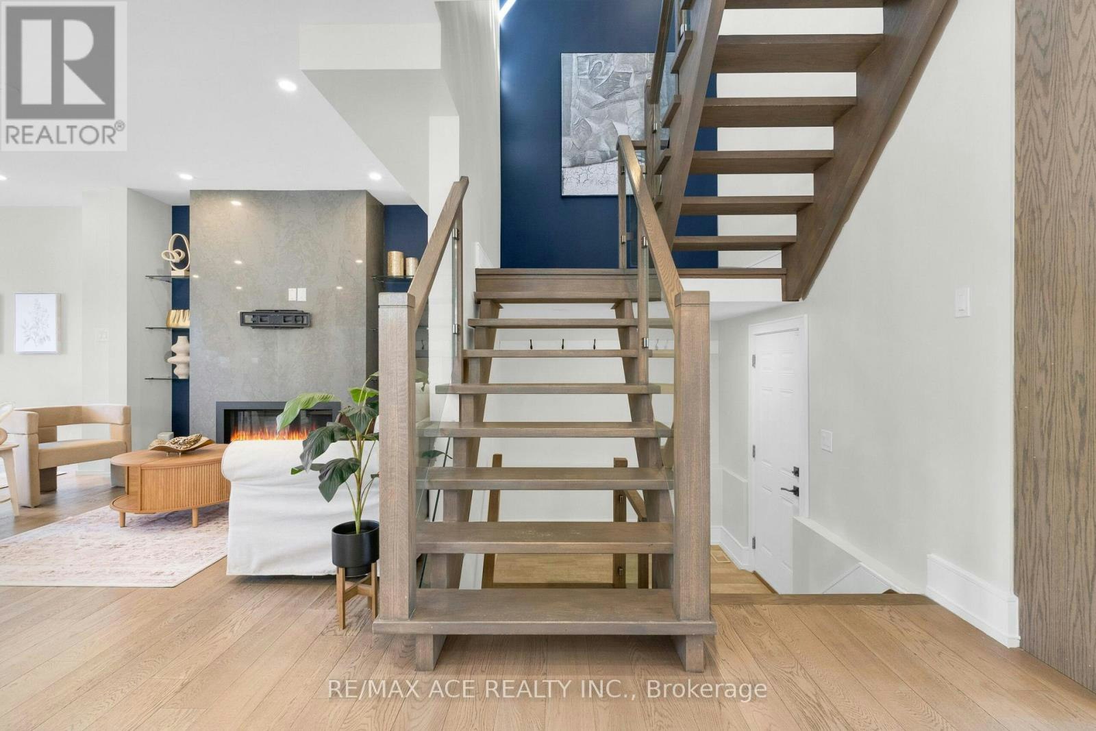 46 Sunnypoint Crescent, Toronto, ON, M1M 1B9 - 18