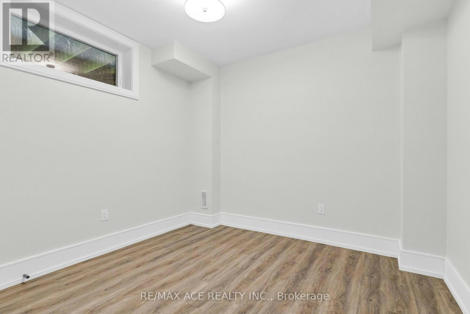 46 Sunnypoint Crescent, Toronto, ON, M1M 1B9 - 34
