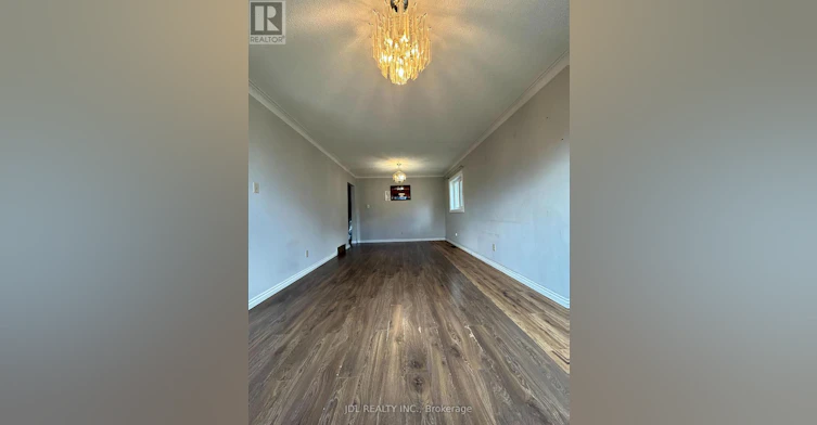 THREE Bedroom Main Floor 8 Highwood Ave Avenue, Toronto, ON, M1R 2E4 - 5