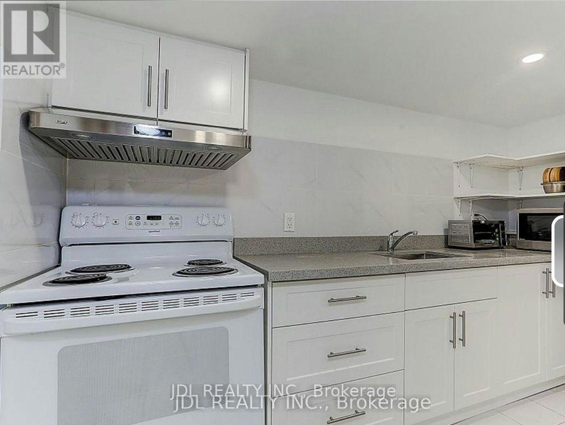 FLOOR-MASTER 101 Bedroom 2nd Summerdale Dr Drive, Markham, ON, L3T 6W3 - 4