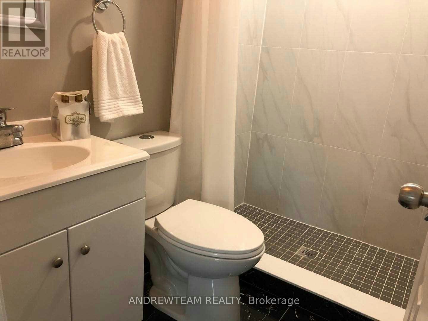 3 Church Street S, Richmond Hill, ON, L4C 1W1 - 18