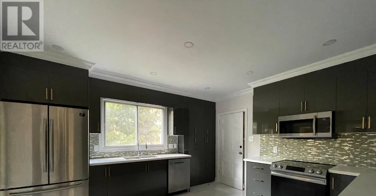 3 Church Street S, Richmond Hill, ON, L4C 1W1 - 3