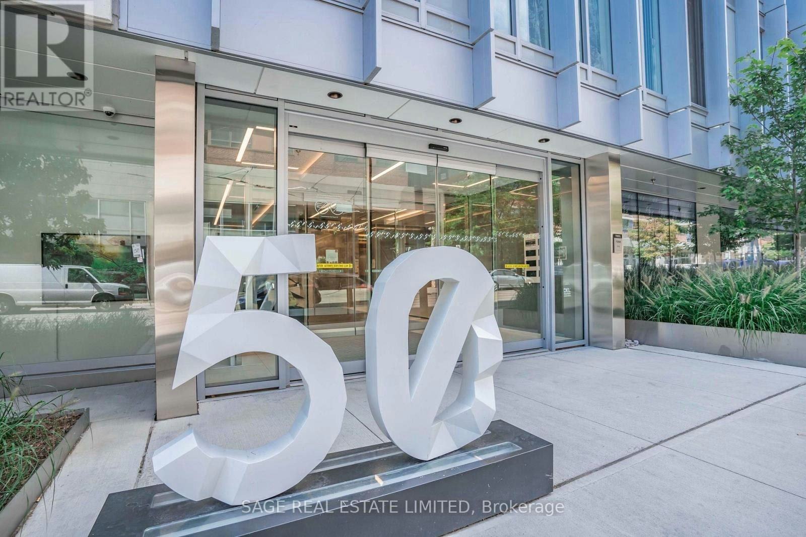 1105-50 Mccaul Street, Toronto, ON, M5T 0B6 - 3