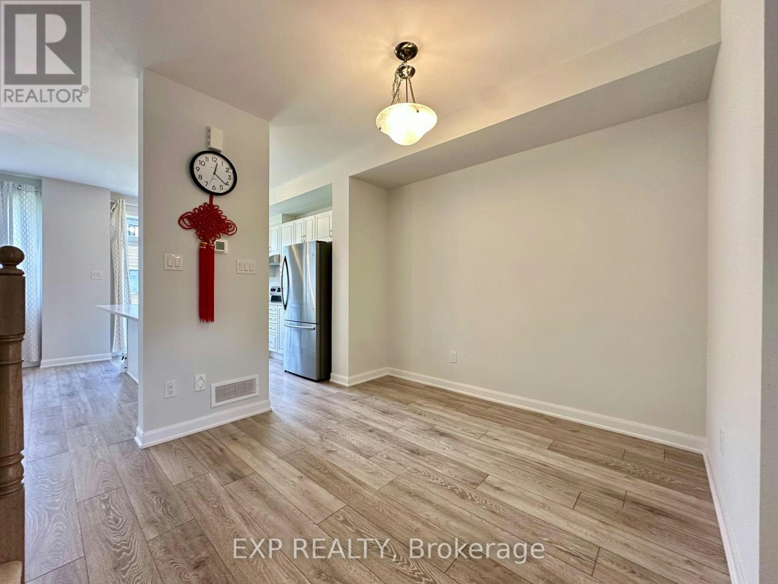 725 Cashmere Terrace, Ottawa, ON, K2J 6Z6 - 4