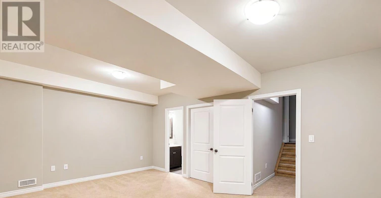 1054 Oakcrossing Gate, London, ON, N6H 0E9 - 24