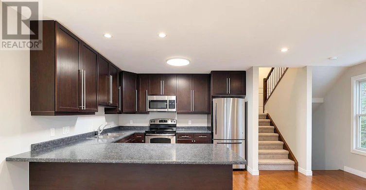 1054 Oakcrossing Gate, London, ON, N6H 0E9 - 9