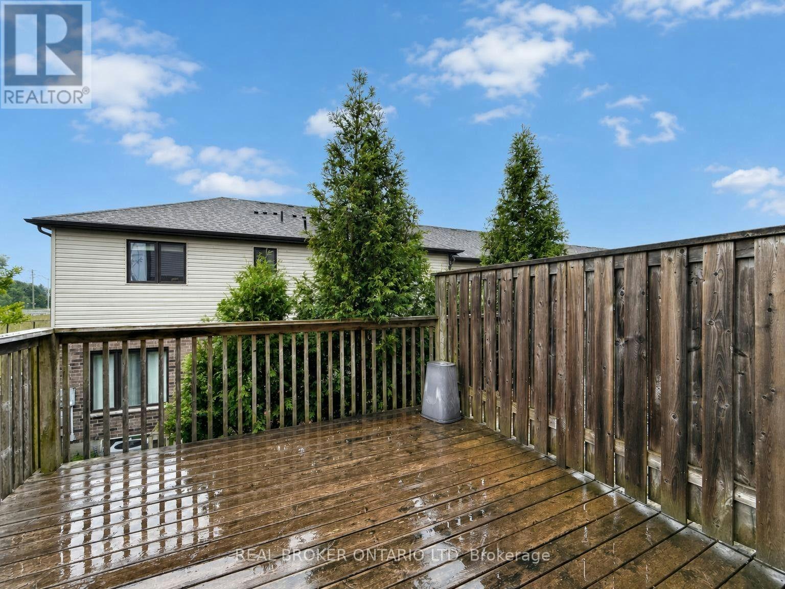 1054 Oakcrossing Gate, London, ON, N6H 0E9 - 29