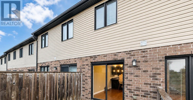 1054 Oakcrossing Gate, London, ON, N6H 0E9 - 27