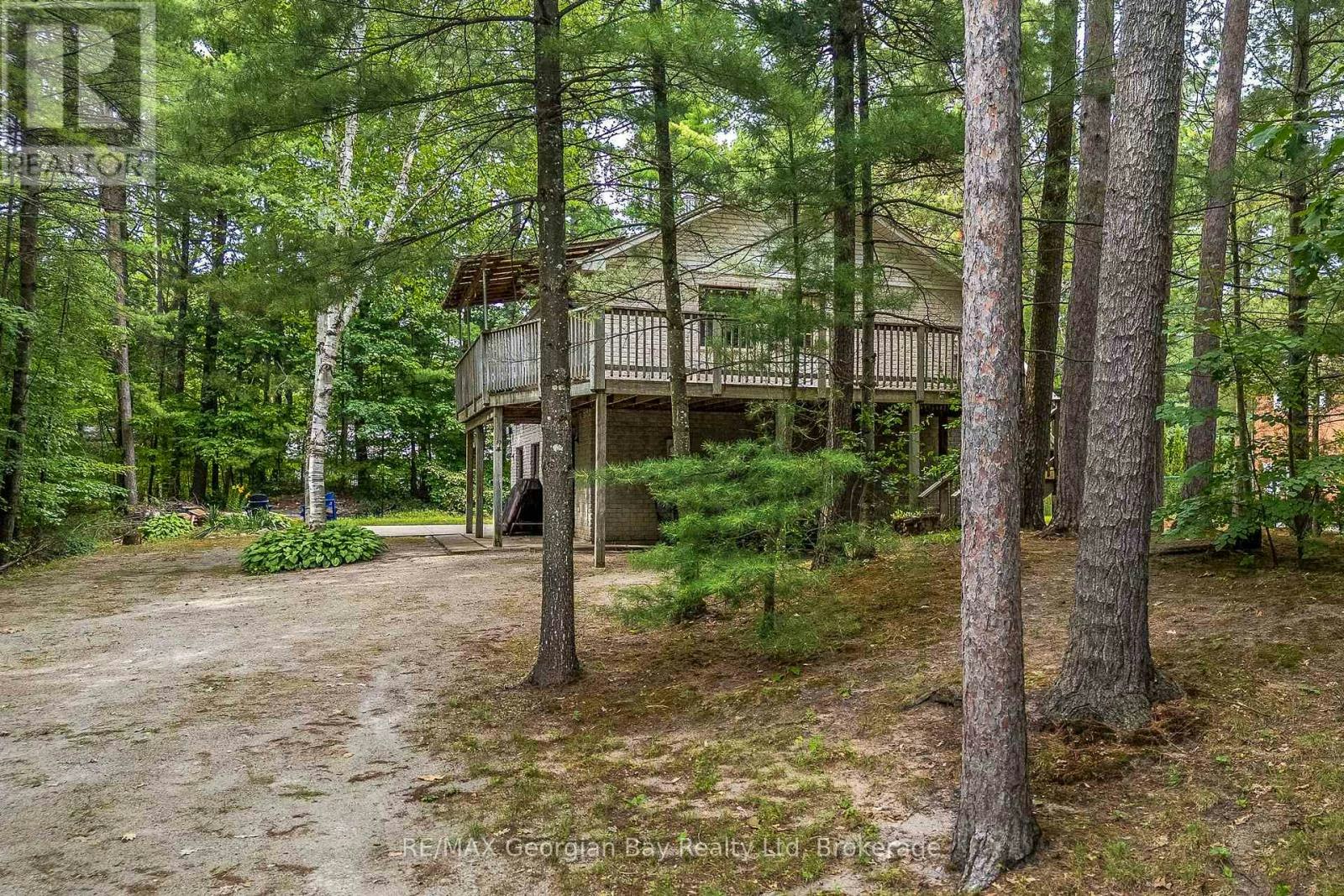 754 Lafontaine Road W, Tiny, ON, L9M 0L5