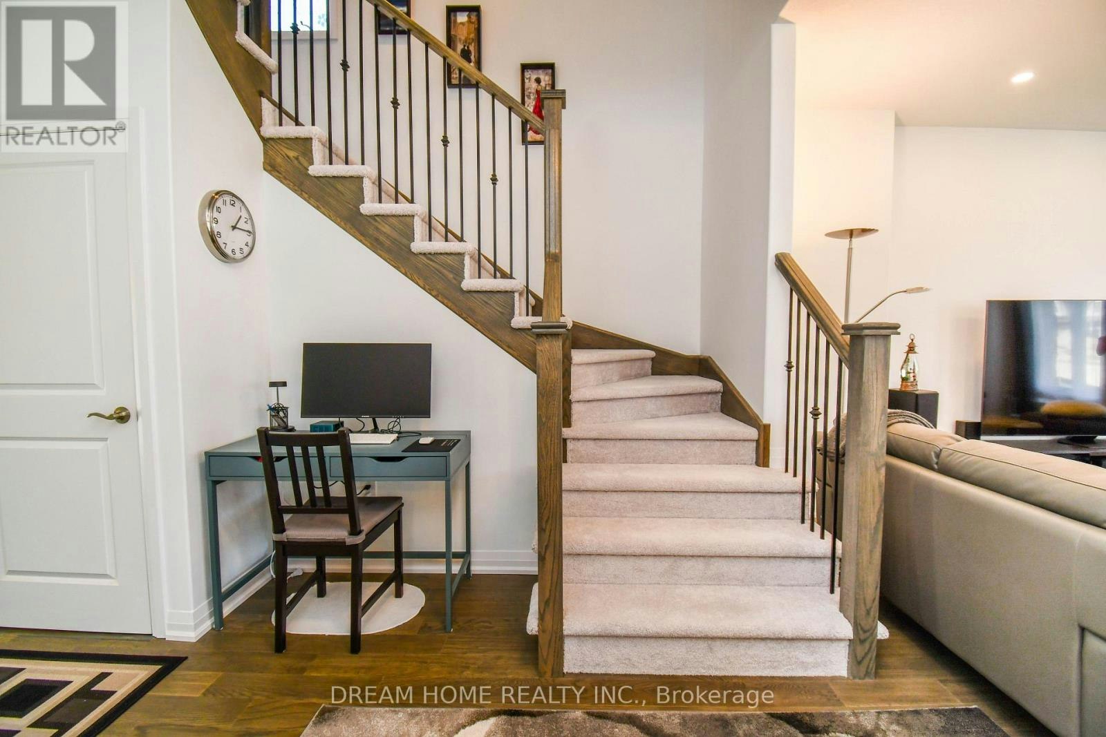 9 Copperhill Heights, Barrie, ON, L9S 0K6 - 7