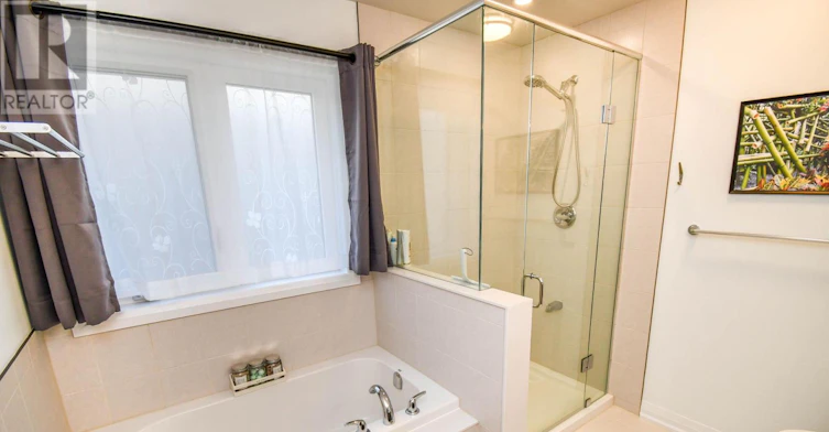 9 Copperhill Heights, Barrie, ON, L9S 0K6 - 23