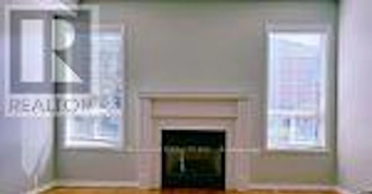 15 Maffey Crescent, Richmond Hill, ON, L4S 0A9 - 2