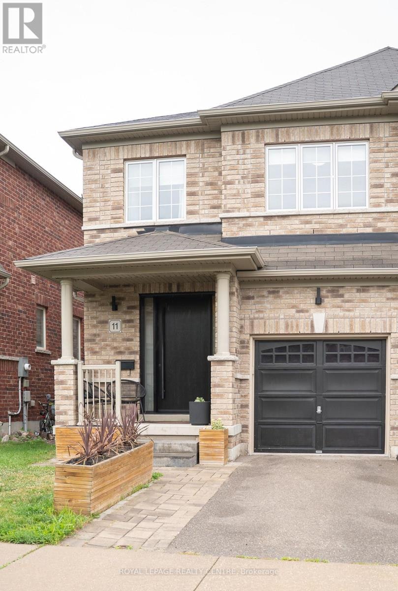 11 Falling Leaf Drive, Caledon, ON, L7C 2Z3