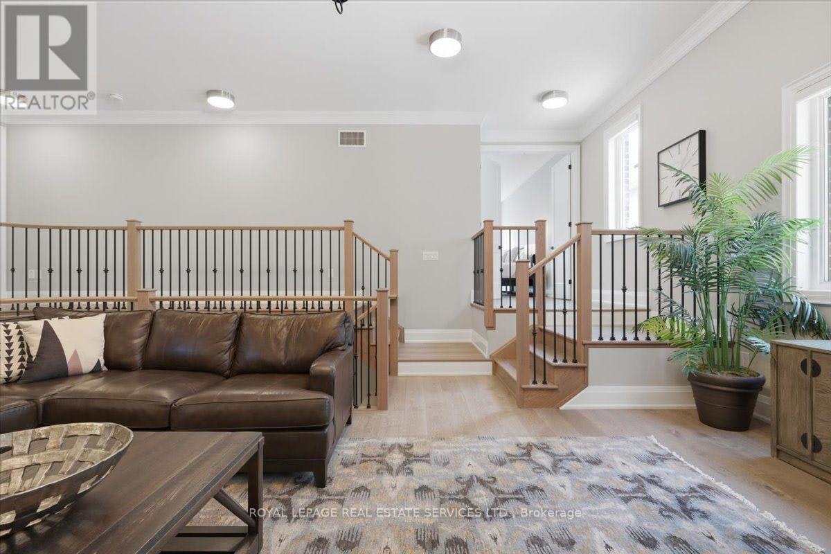3300 Sunningdale Gardens, Oakville, ON, L6M 5K5 - 20