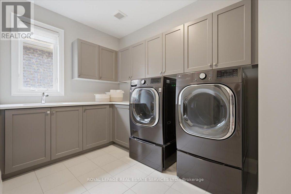 3300 Sunningdale Gardens, Oakville, ON, L6M 5K5 - 34
