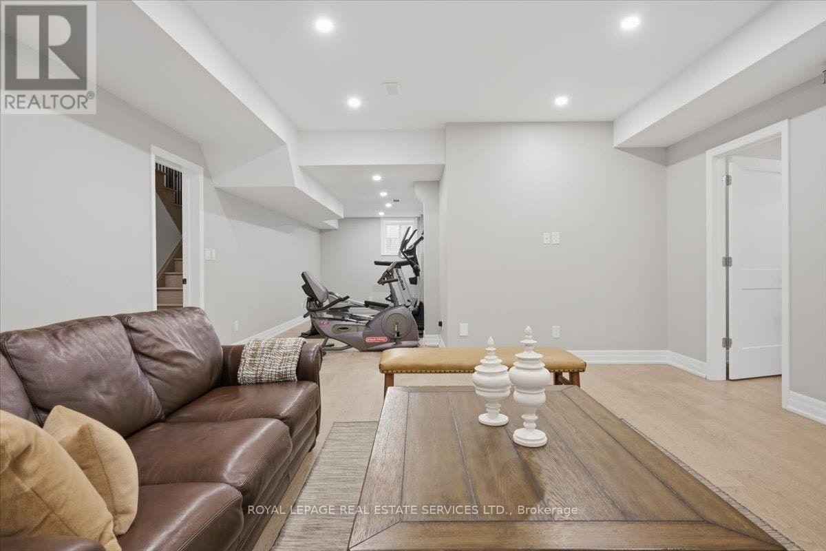 3300 Sunningdale Gardens, Oakville, ON, L6M 5K5 - 36