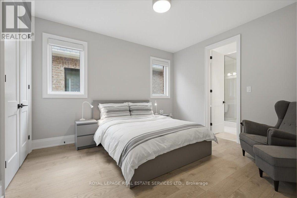 3300 Sunningdale Gardens, Oakville, ON, L6M 5K5 - 27