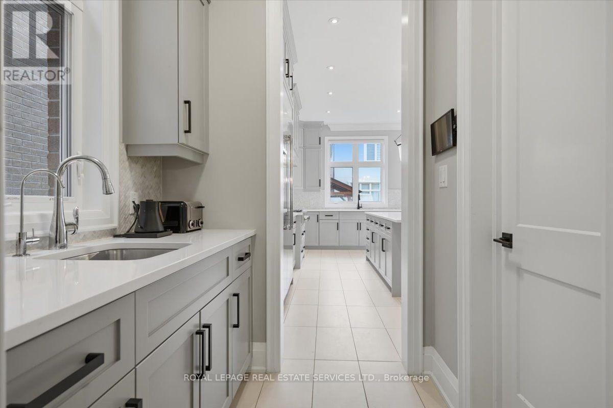 3300 Sunningdale Gardens, Oakville, ON, L6M 5K5 - 13