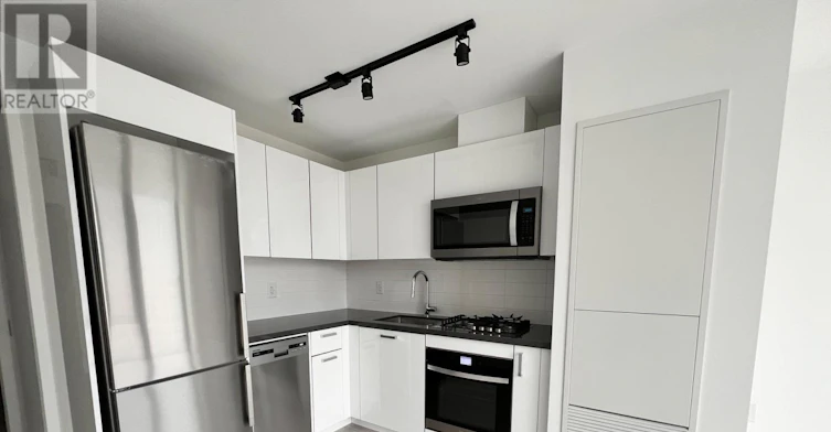 1705-195 Mccaul Street, Toronto, ON, M5T 1W6 - 4