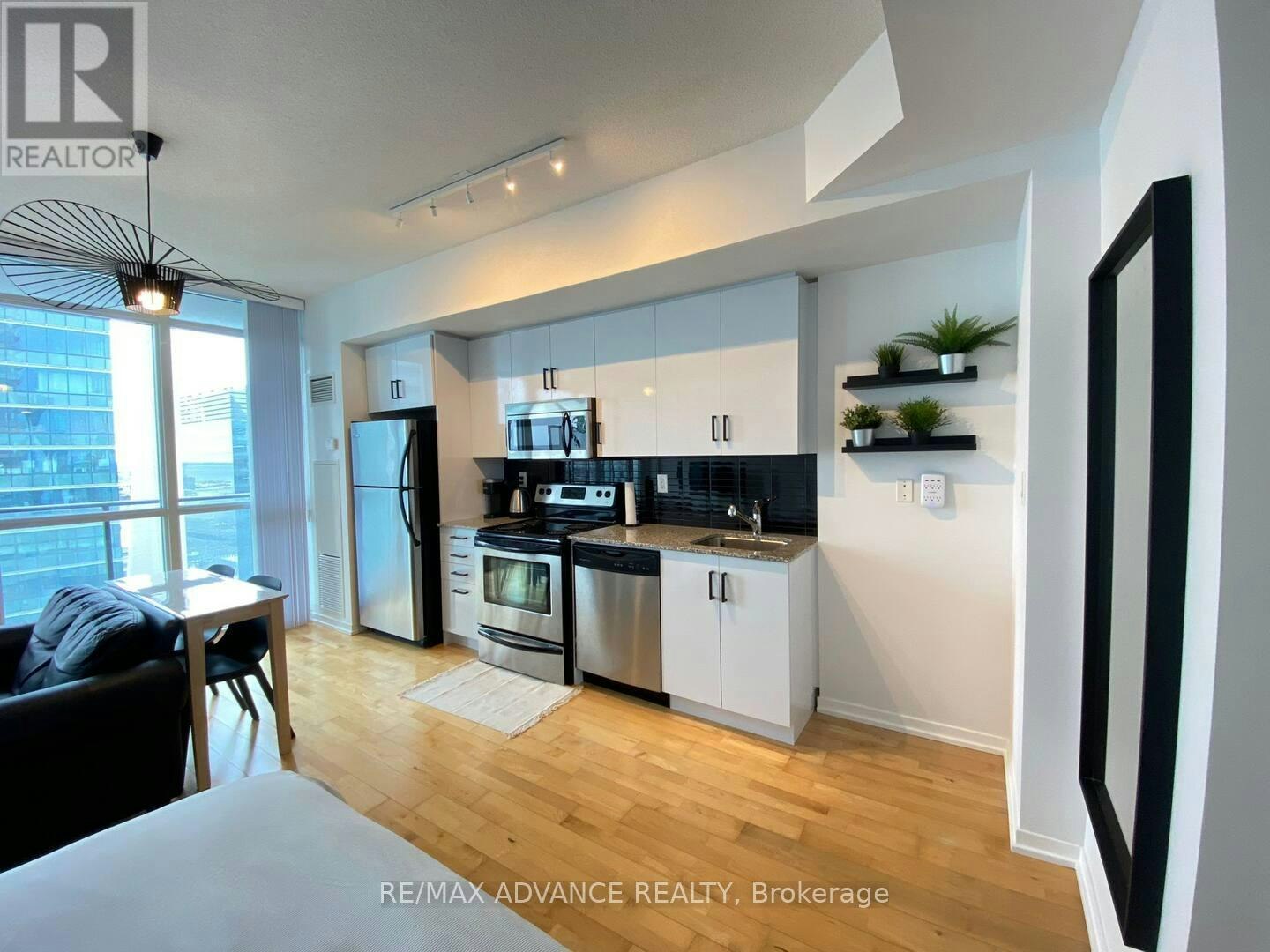 3603-65 Bremner Boulevard, Toronto, ON, M5J 0A7 - 5