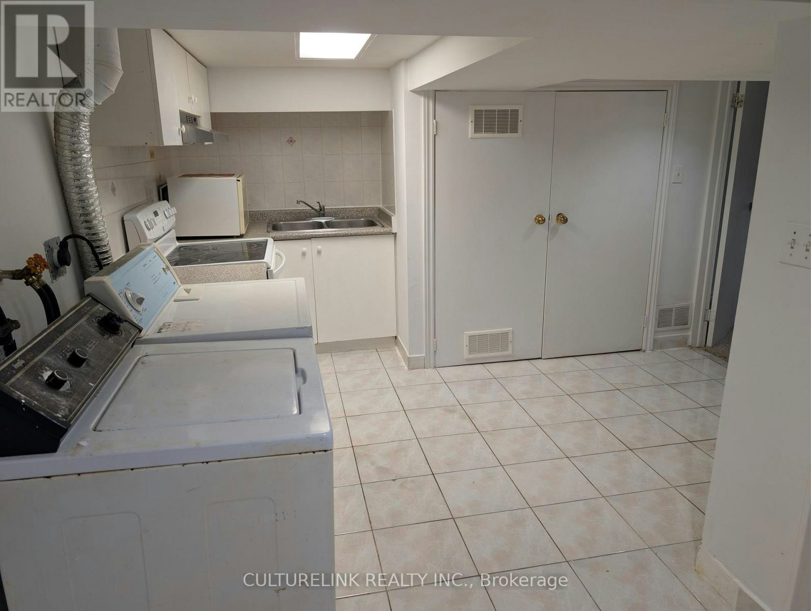 BASEMENT-74 Steeles Avenue E, Markham, ON, L3T 1A3 - 4