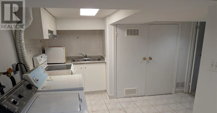BASEMENT-74 Steeles Avenue E, Markham, ON, L3T 1A3 - 4