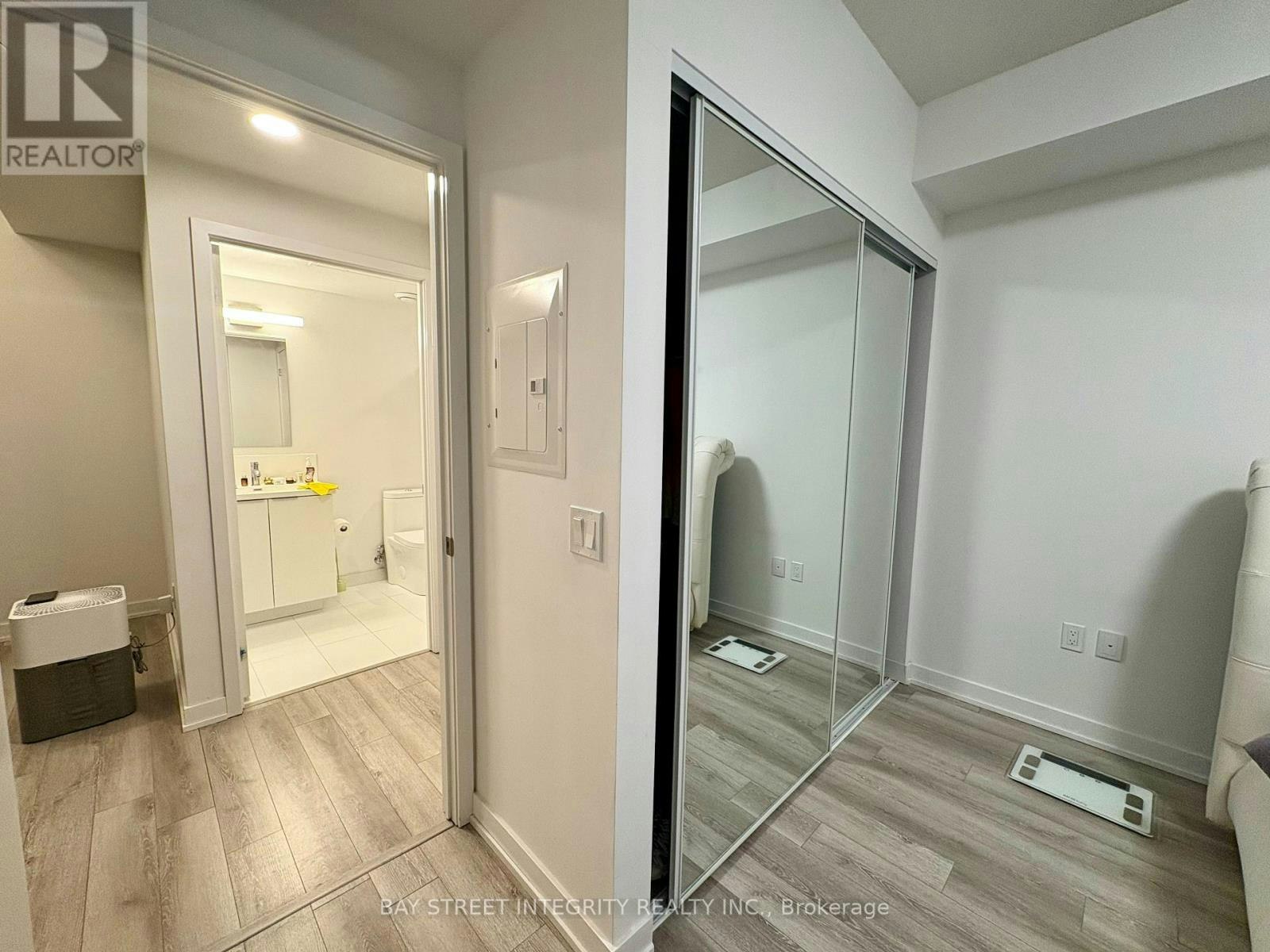 1009-121 St Patrick Street, Toronto, ON, M5T 0B8 - 11