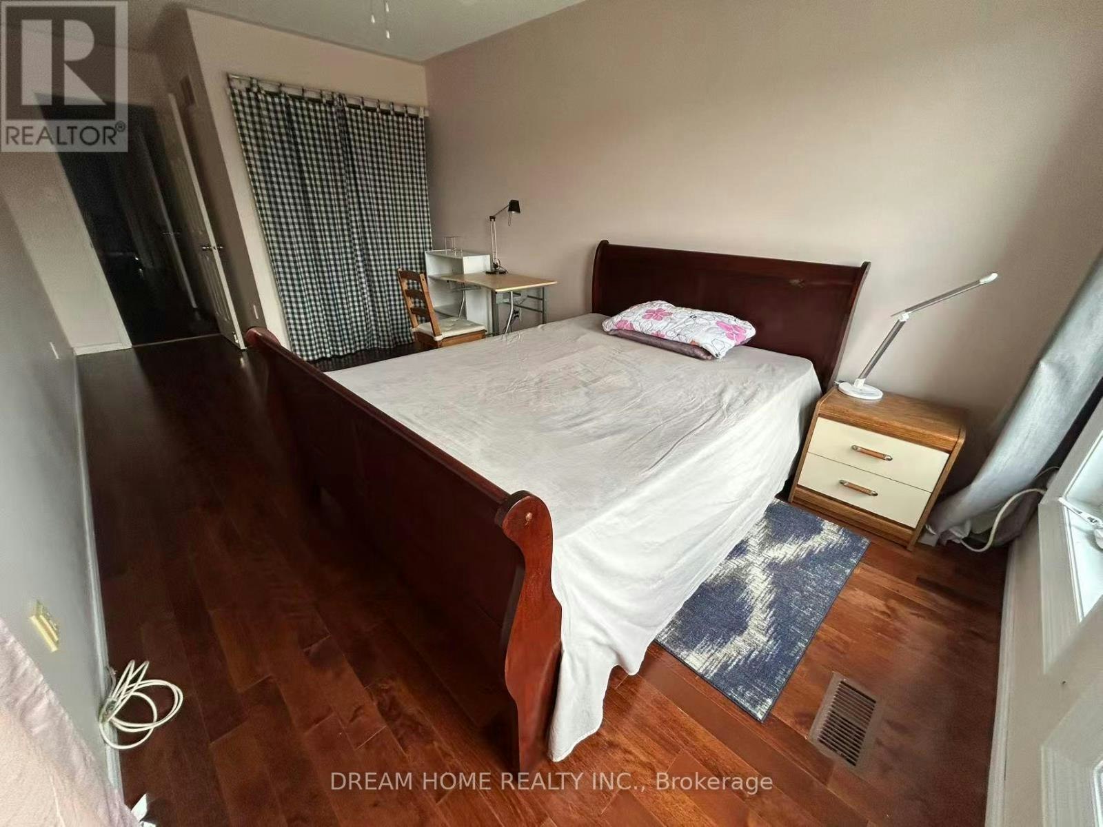 BEDROOM 2-2876 Westbury Court, Mississauga, ON, L5M 6B3 - 2