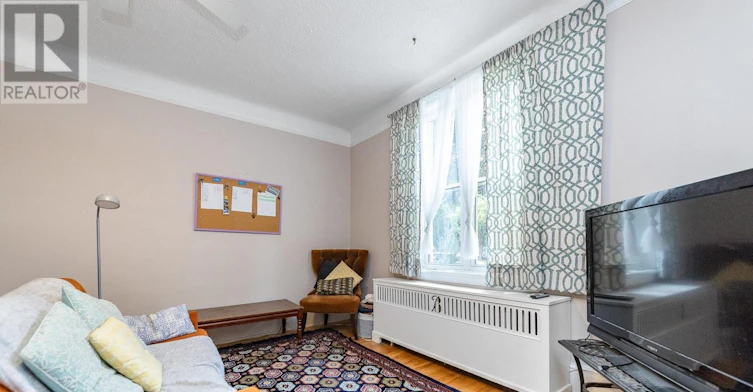 A-192 Stanley Avenue, Ottawa, ON, K1M 1P3 - 3