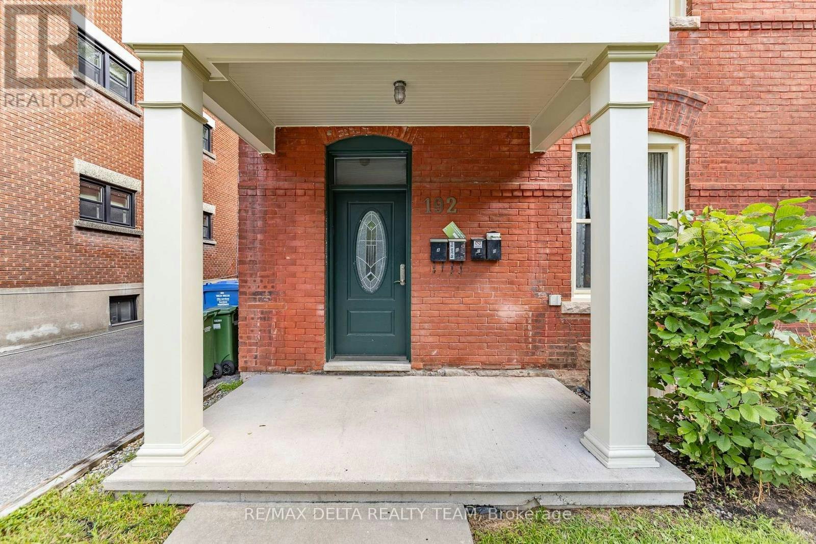 A-192 Stanley Avenue, Ottawa, ON, K1M 1P3 - 2