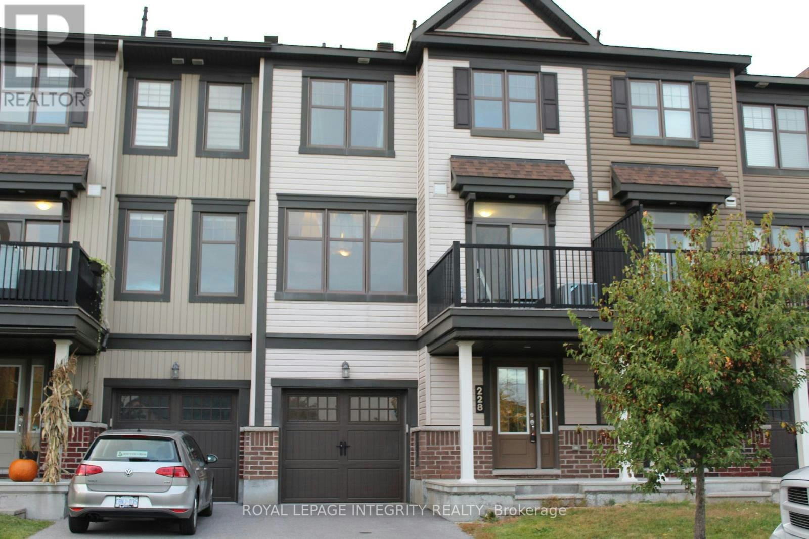 228 Halyard Way, Ottawa, ON, K2S 1B9